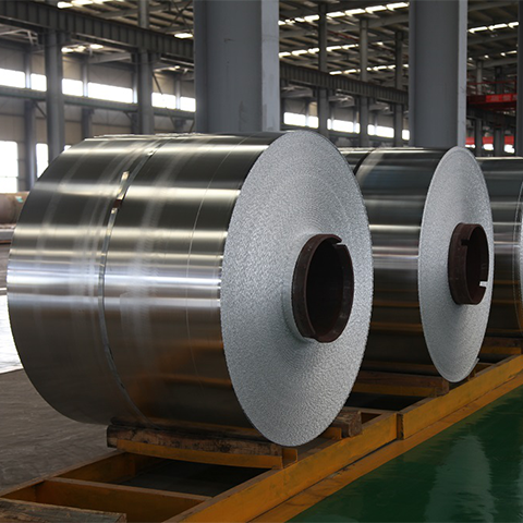 Aluminum sheet and aluminum roll