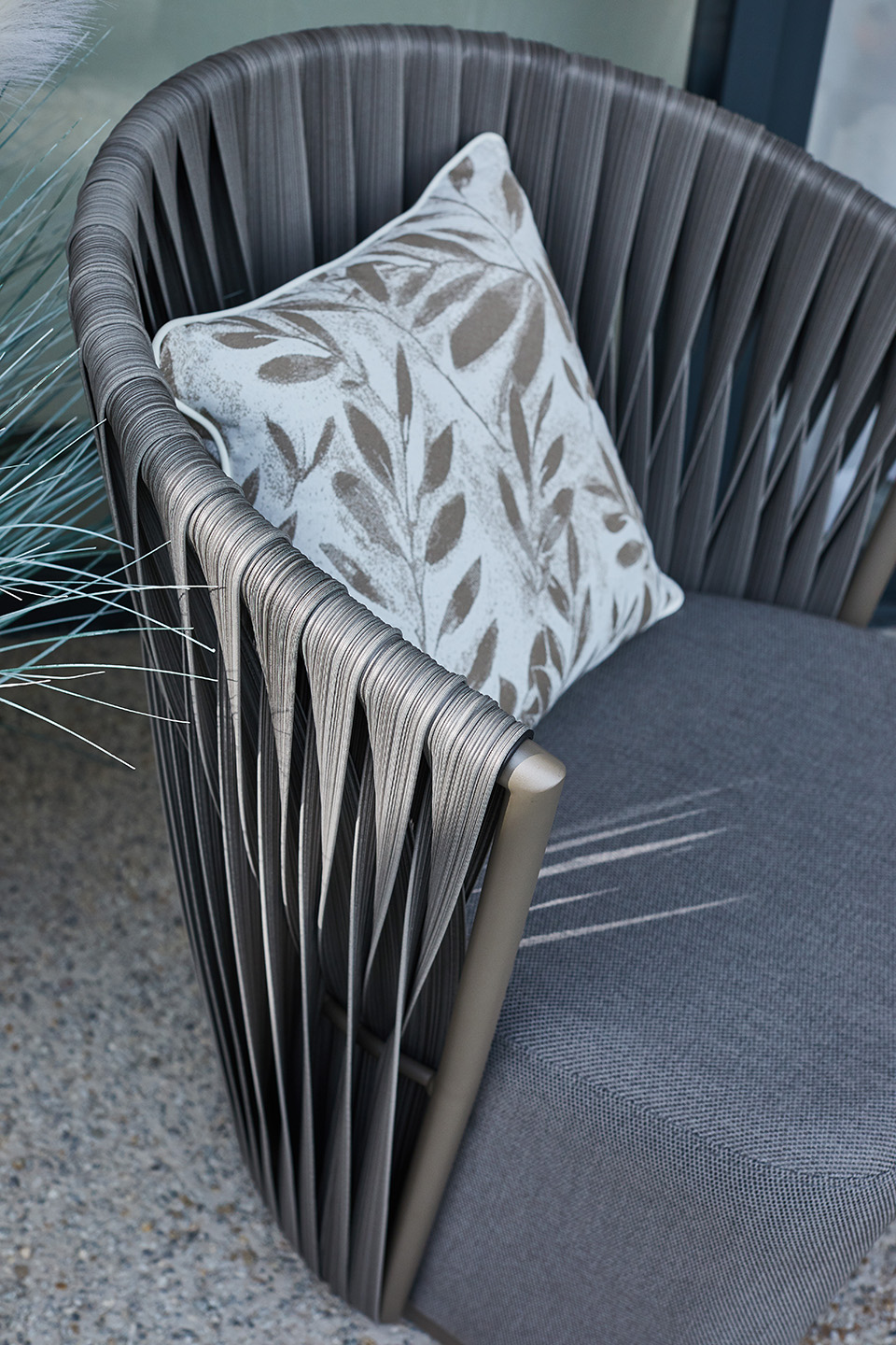Muses high back chair  