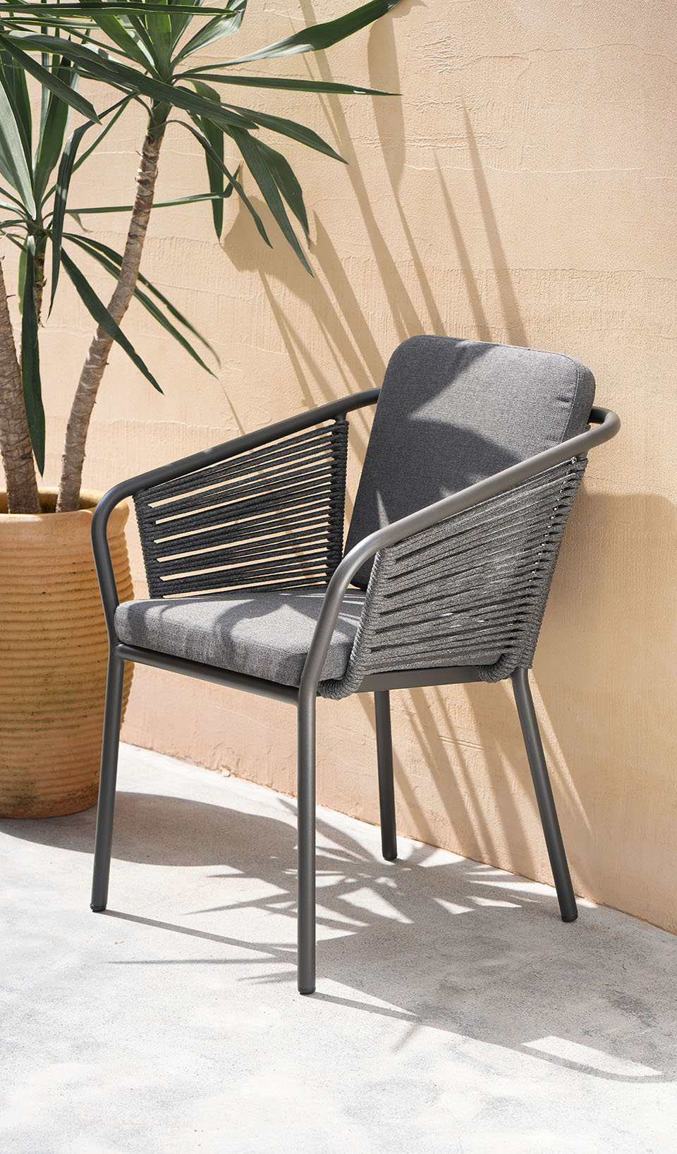 Nora dining chair 
