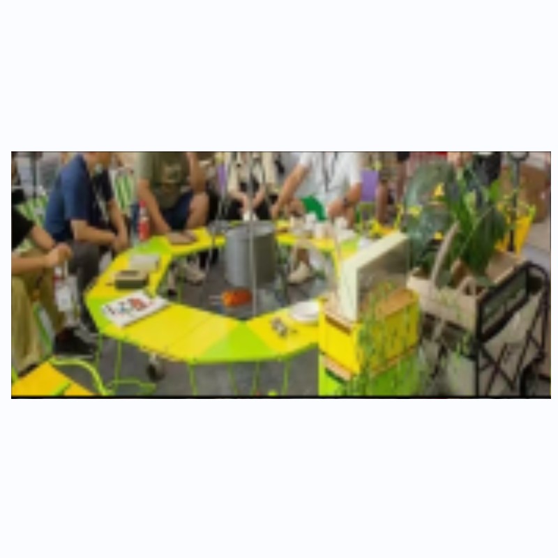 Colorful 600 versatile table