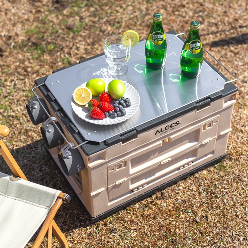 Folding storage box