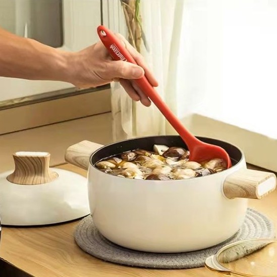 High soup pot