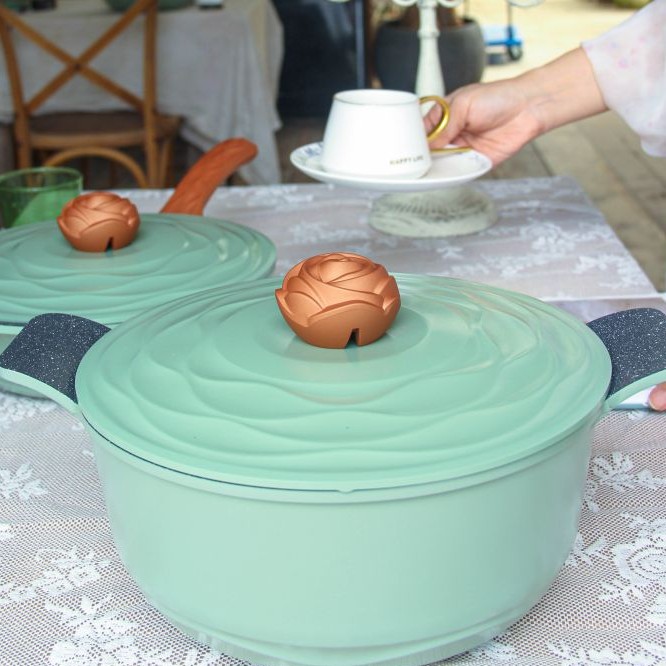 Mousse rose stockpot